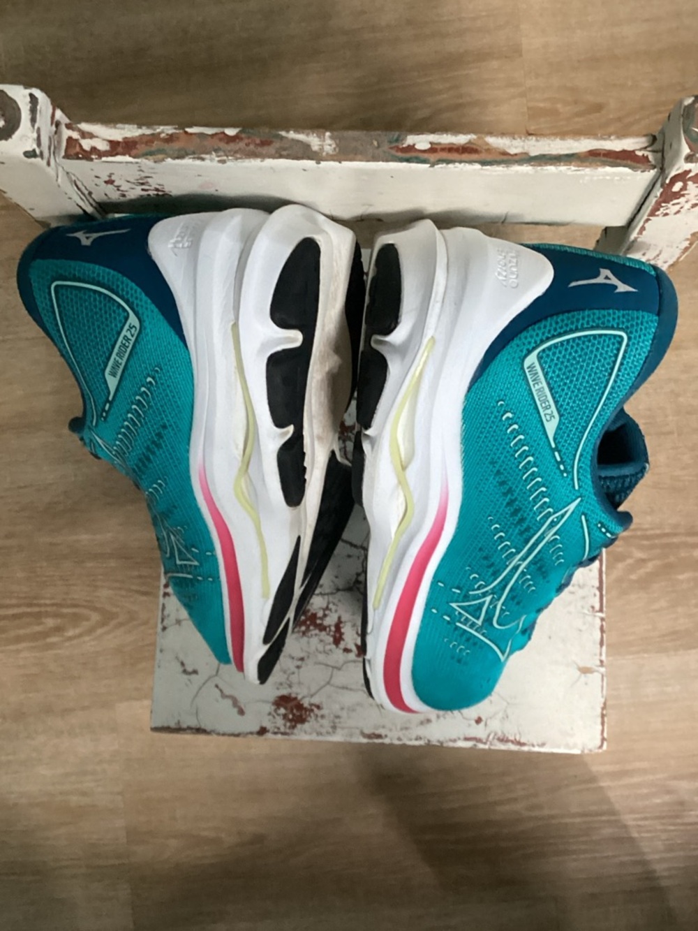 Mizuno Wave Rider 25 Women’s Teal and Pink Running Sneakers Size 10.5 - Picture 5 of 7